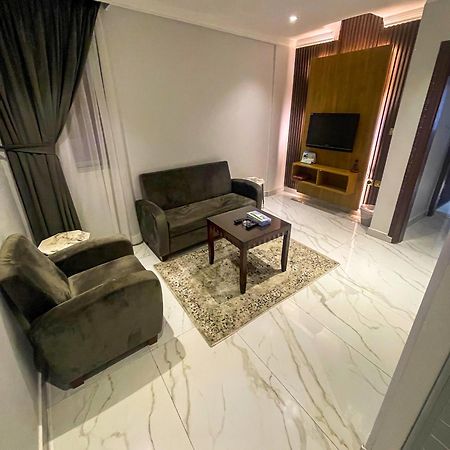 Continental Suite Farwaniya Кувейт Екстериор снимка