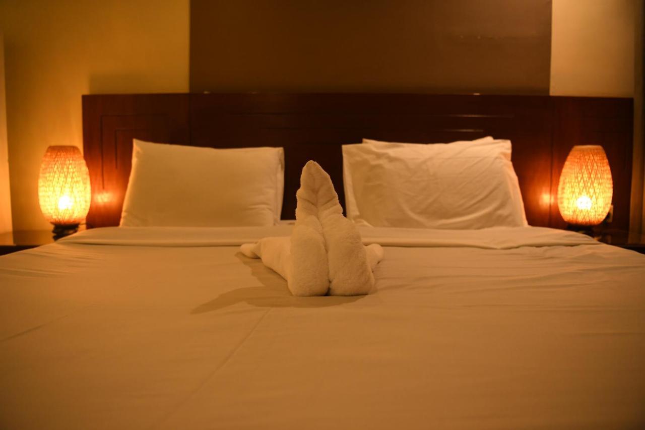 Continental Suite Farwaniya Кувейт Екстериор снимка