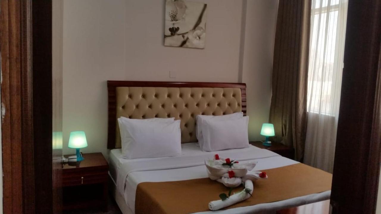 Continental Suite Farwaniya Кувейт Екстериор снимка