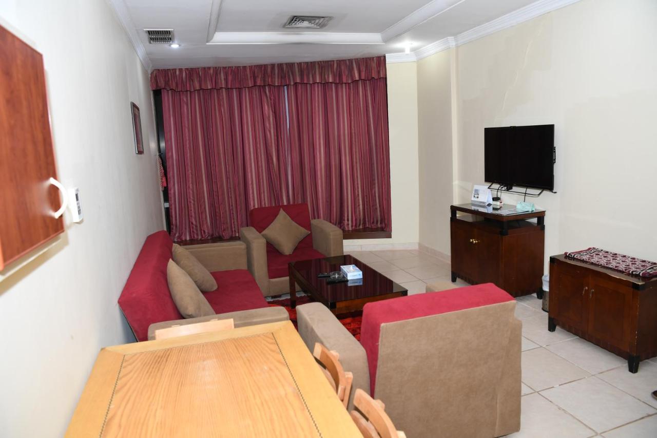 Continental Suite Farwaniya Кувейт Екстериор снимка