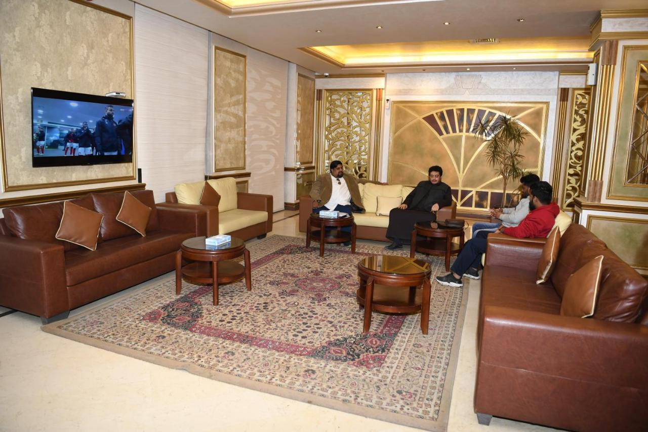 Continental Suite Farwaniya Кувейт Екстериор снимка